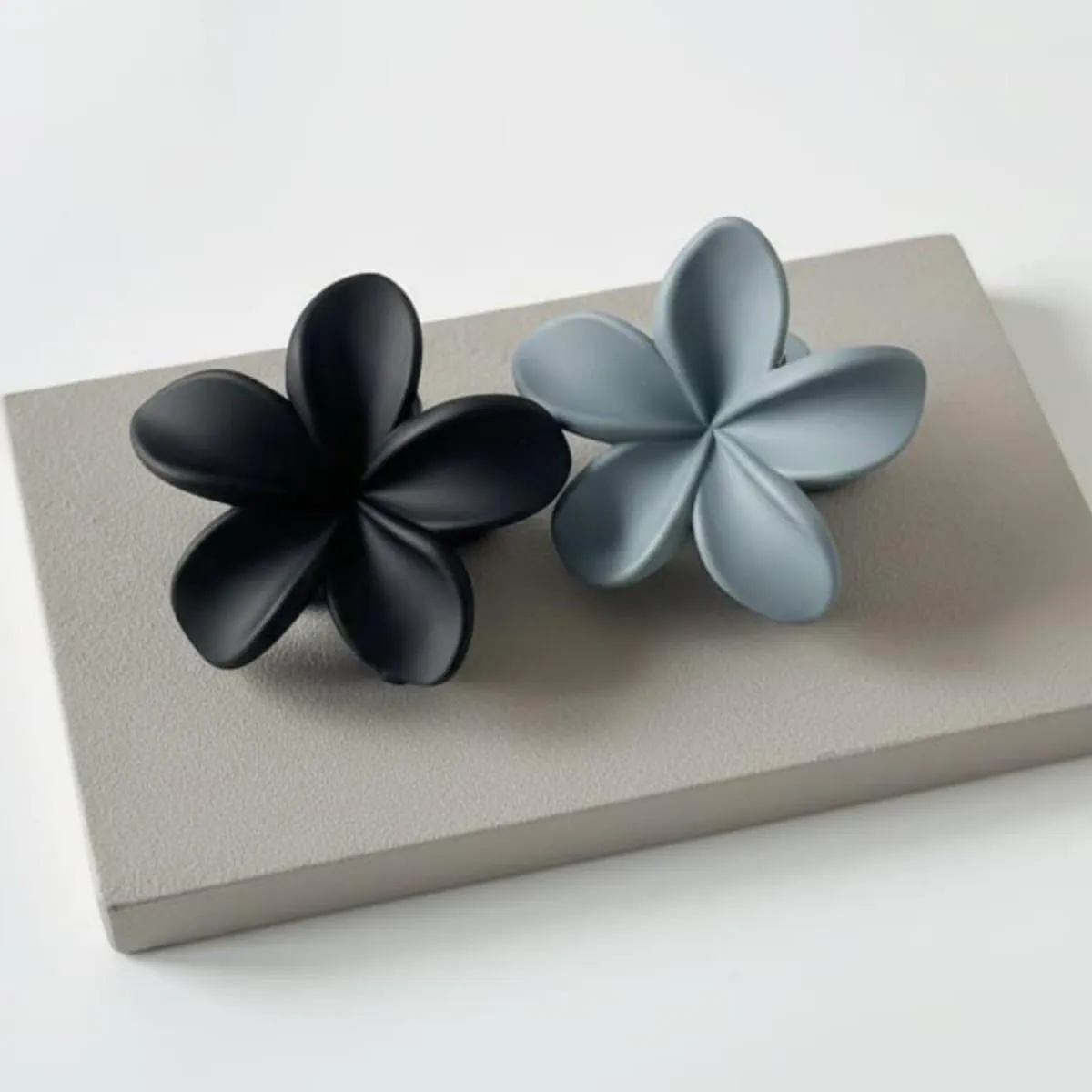 Matte Flower Hair Claw Clips - Large Floral Nonslip Hair Catcher for Thick Hair - Image 4